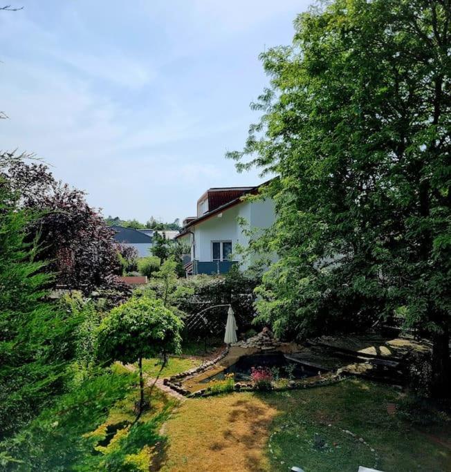 Eine Oase Bei Tara In Waldacker Rödermark Exterior foto